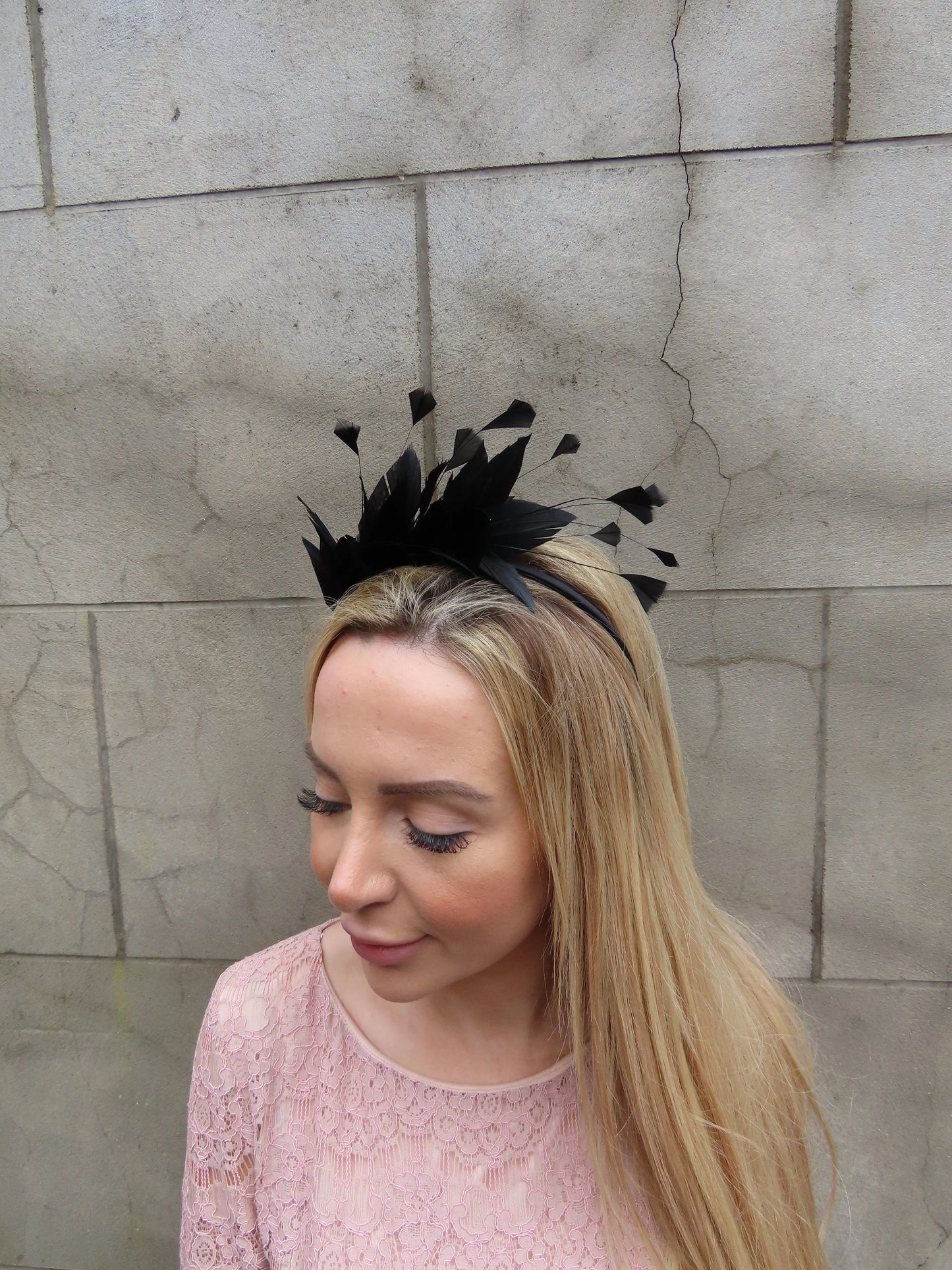 Black Feather Fascinator